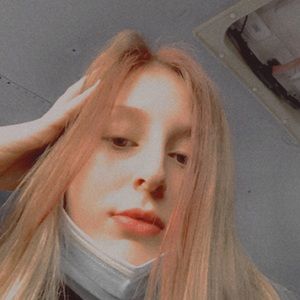 Meet your Posher, Chloe